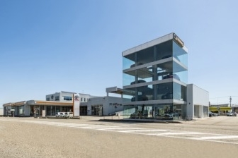 高岡インター店320