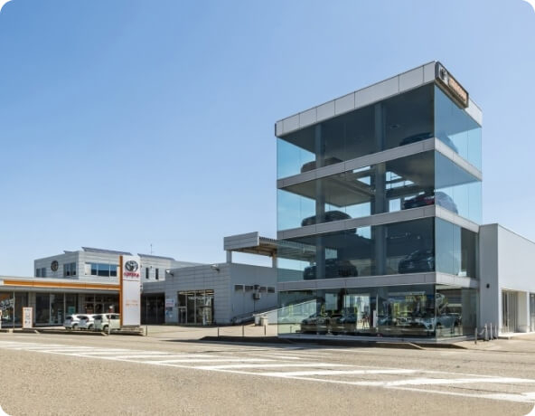 高岡インター店の店舗写真です