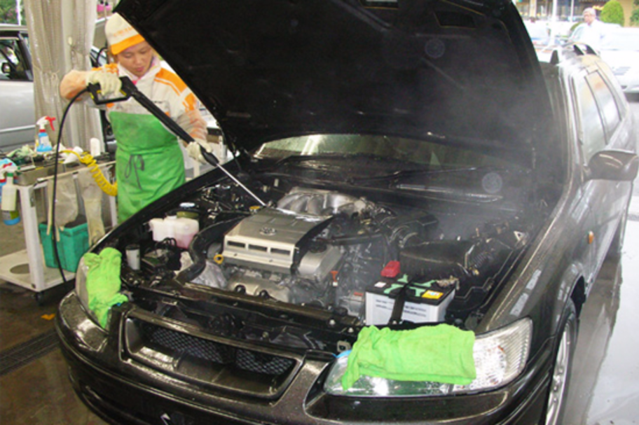 エンジンルームクリン